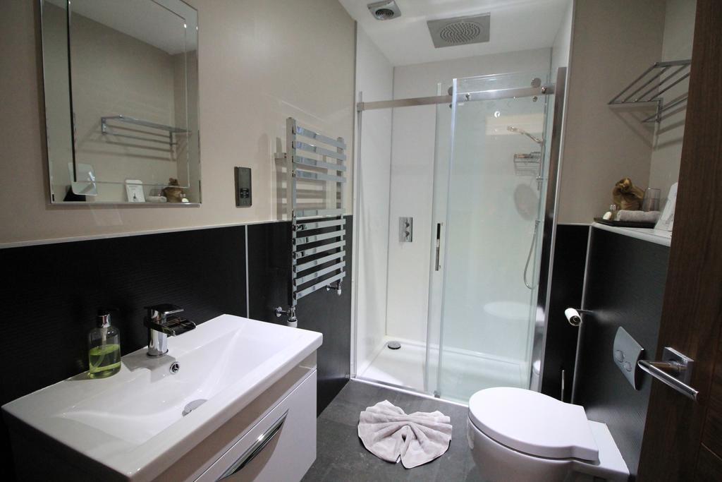 Western Guest House Абърдийн Екстериор снимка