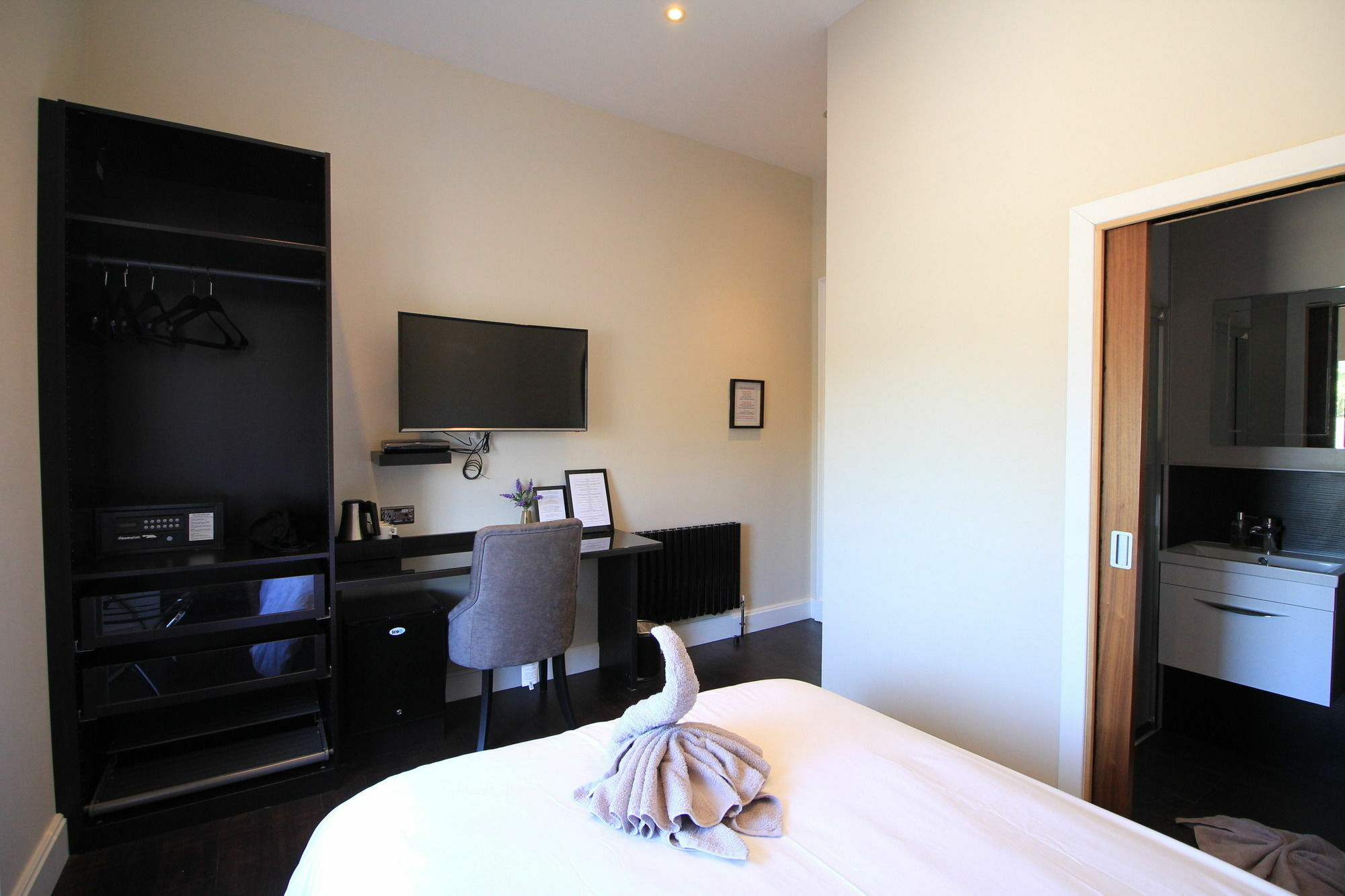 Western Guest House Абърдийн Екстериор снимка